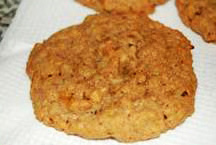 Fall / Holiday: Warm Oatmeal Cookie